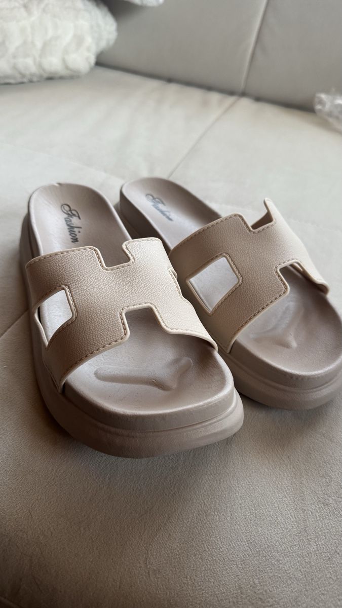Scarpe da donna: Sommer Sandalen – Nuovo e nell'imballaggio originale da Surcasti venduto da Lenkita 4