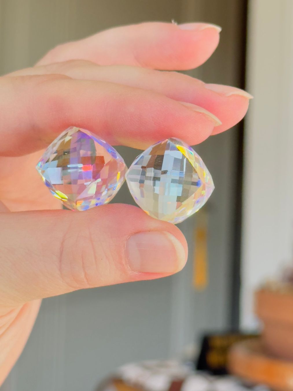 Edelsteine: GEMSTONE (PAIR 2) 104,5 ct  Rainbow Cube Cut Loose – Neu und originalverpackt aus Genève von AWWA 9
