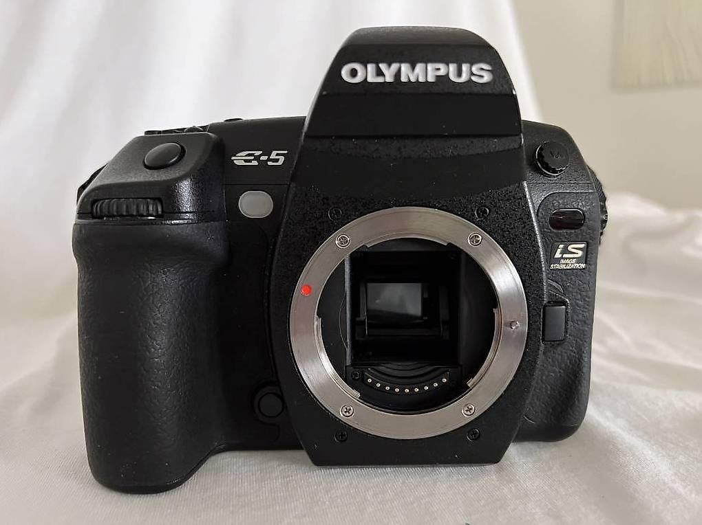 Fotocamera: Olympus E5 is – Usato da Lully FR venduto da John82