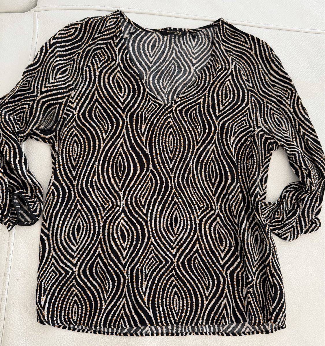Massimo Dutti Blusen: Massimo Duttı bluse 🌸 – Gebraucht aus Opfikon von Luis144