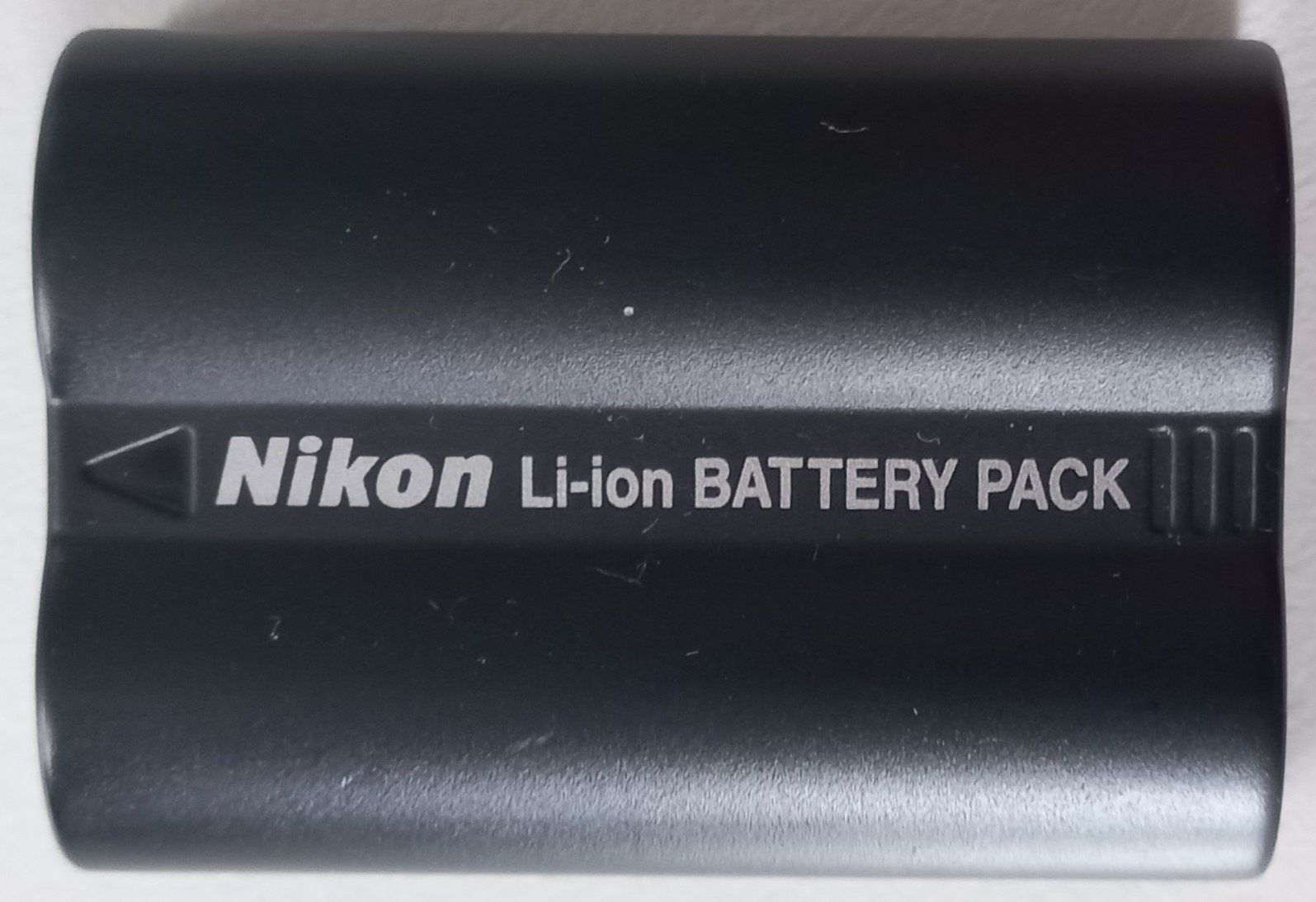 Nikon Caricatori & Batterie: Nikon MH-18A mit Batterie-Pack EN-EL3a – Usato da Heimiswil venduto da Jleuen 2