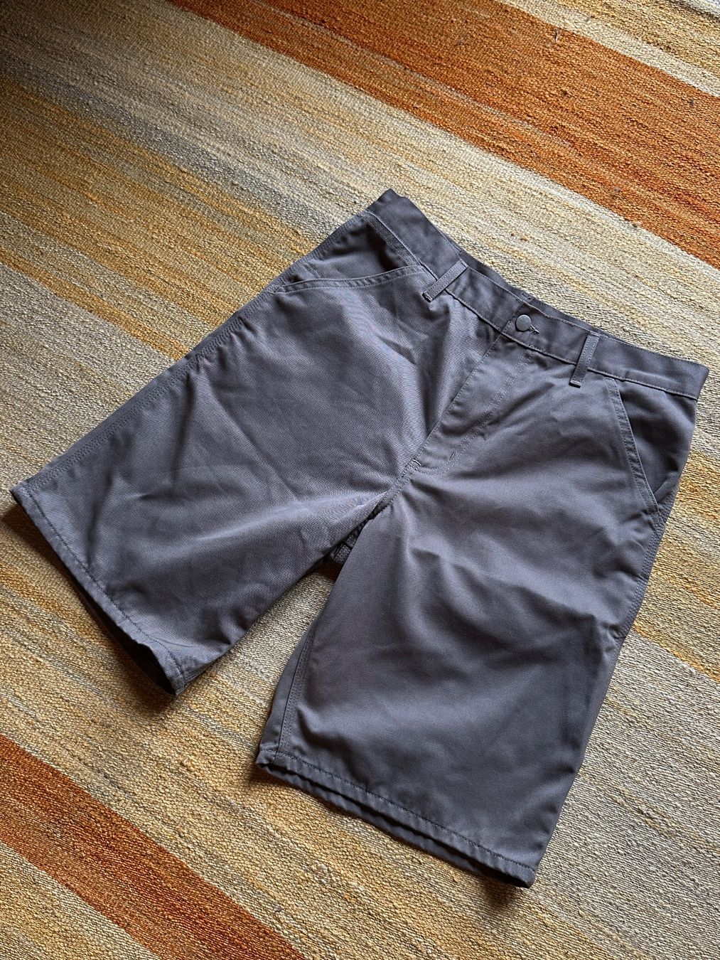Carhartt Pantaloni: Carhartt Taupe short Simple pant – Nuovo (secondo la descrizione) da Villars-Burquin venduto da Iliasso 1