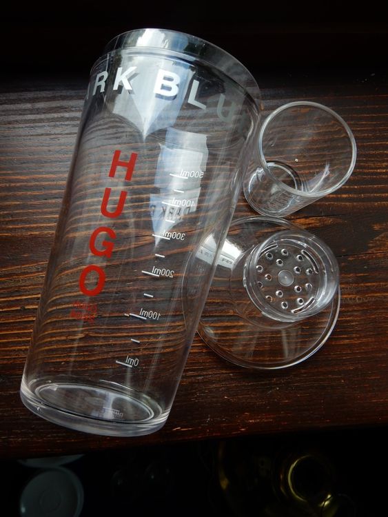 Shaker von Hugo Boss NEU Cocktails Mixgetränke NEU (Neu (gemäss ...