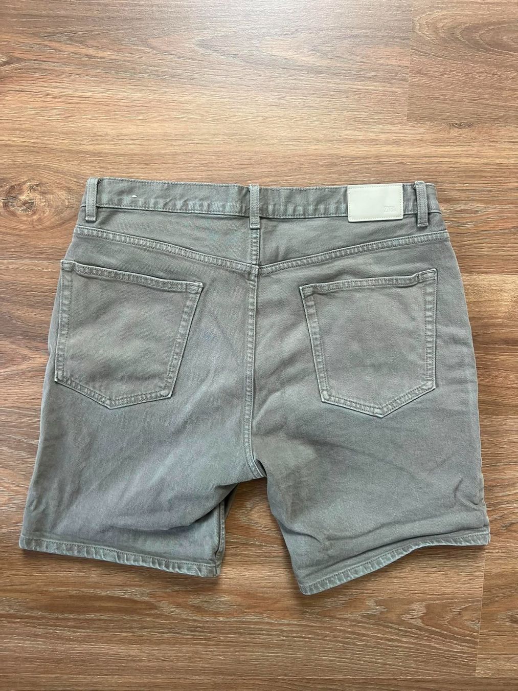 Zara Pantaloni: Short Zara kaki – Usato da Môtiers NE venduto da ElGreco3099 3