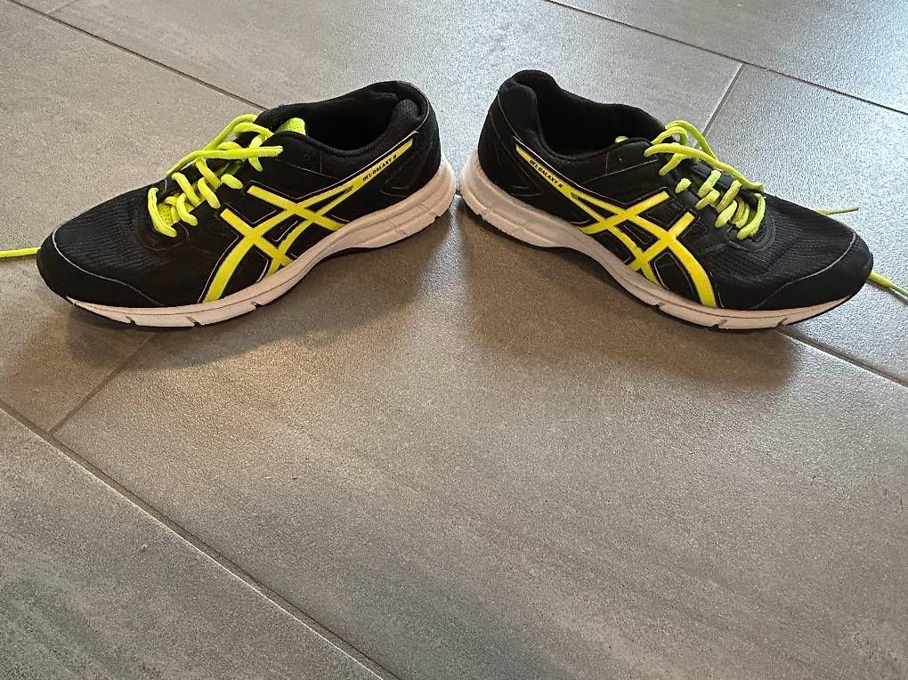 Herrenschuhe: Asics Laufschuhe Gr. 40 – Gebraucht aus Thalheim an der Thur von Iselisberger 2