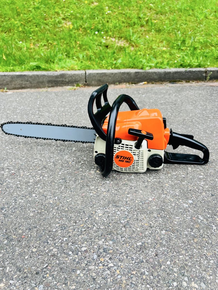 Stihl Seghe: Motorsäge Stihl MS 180 – Usato da Urdorf venduto da mas_5wfz