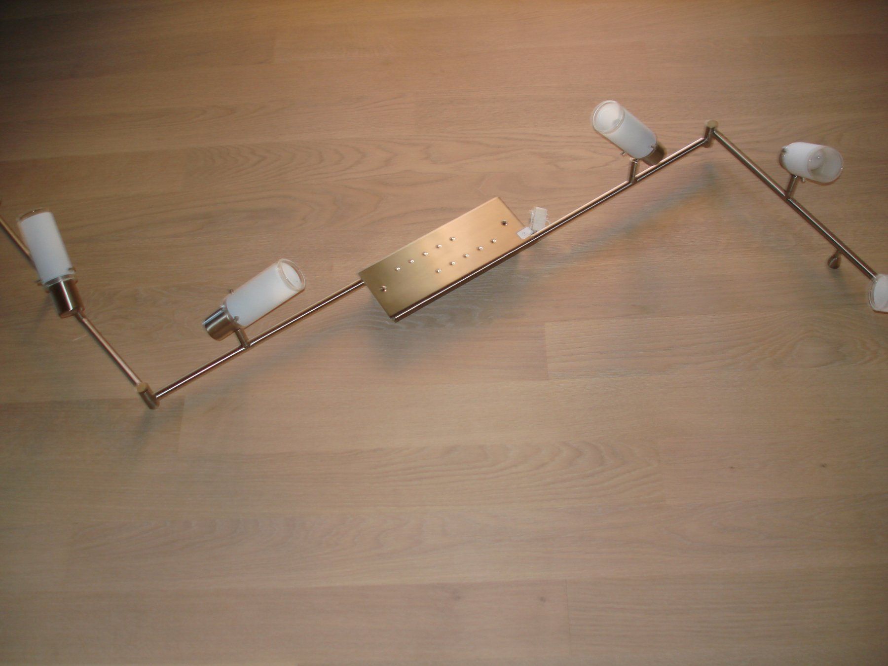 Lustres & lampes de plafonds: Deckenleuchte Metall 6 Spots verstellbar – D'occasion à Gossau ZH par Crfurrer