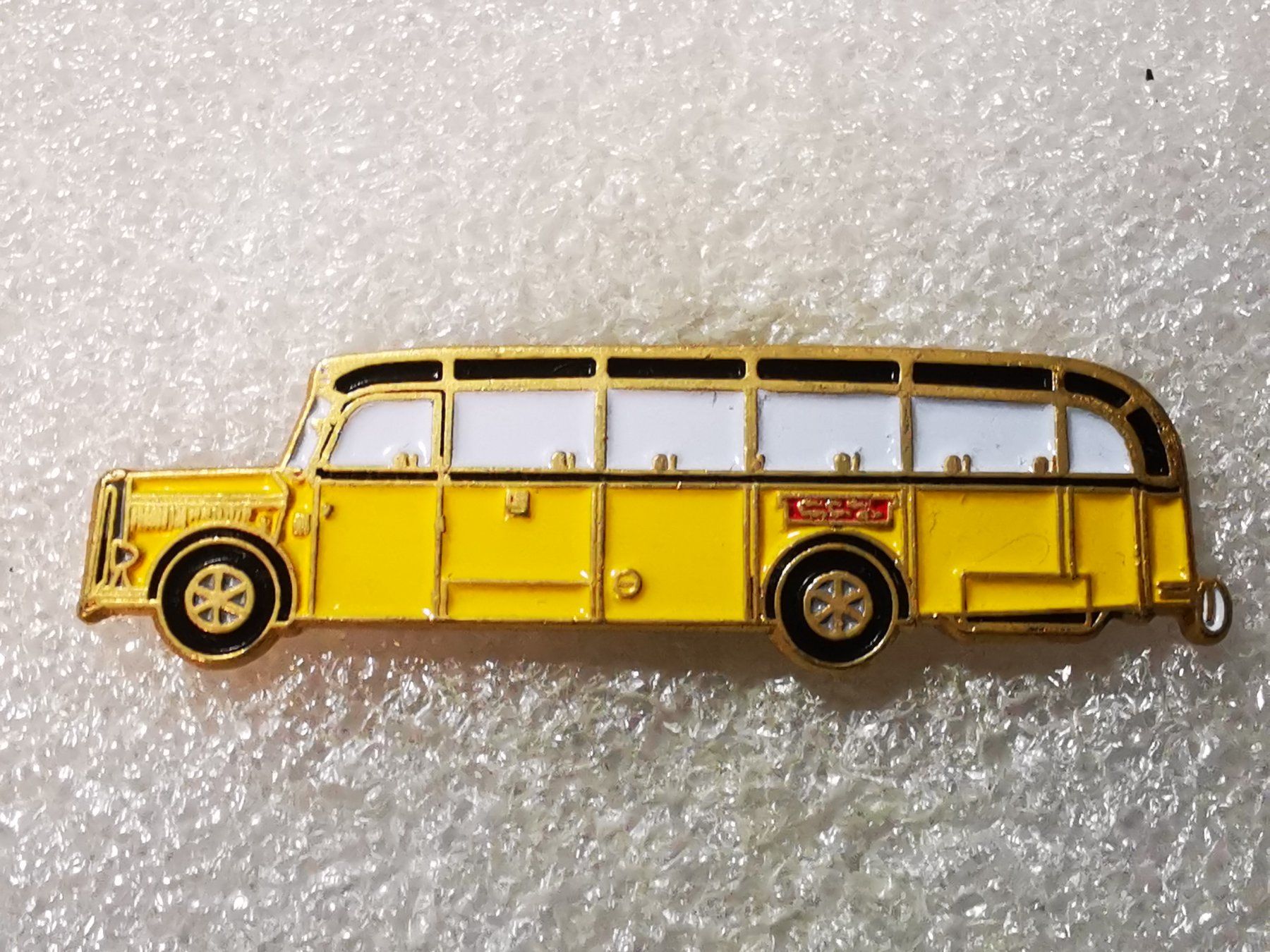 Placchette & Badge: Ansteckpin 89: PTT Oldtimer Postauto – Usato da Oppligen venduto da Pin-Fall-Shop