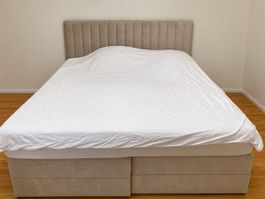 Boxspringbett 180×200 Beige mit Stauraum – Matratze & Topper