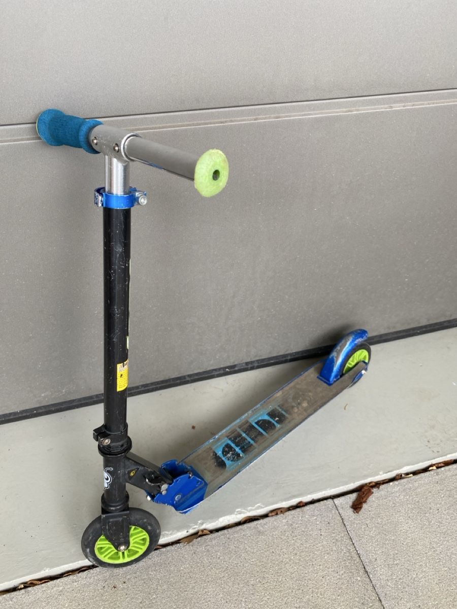 Kickboard: Kickboard gebraucht – Usato da Bergdietikon venduto da EnKaSaLe