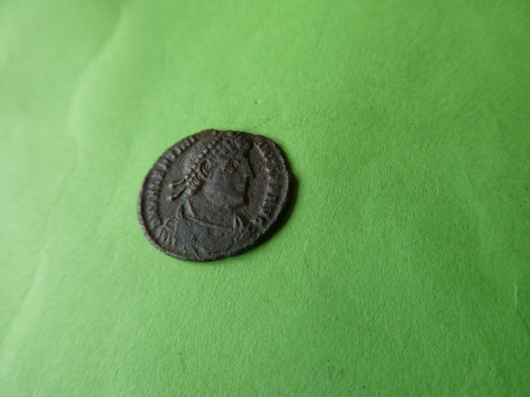 Tutti le monete: uralte Bronzemünze  19 mm  1.66  g – Usato da Hinterforst venduto da Rohusri 1
