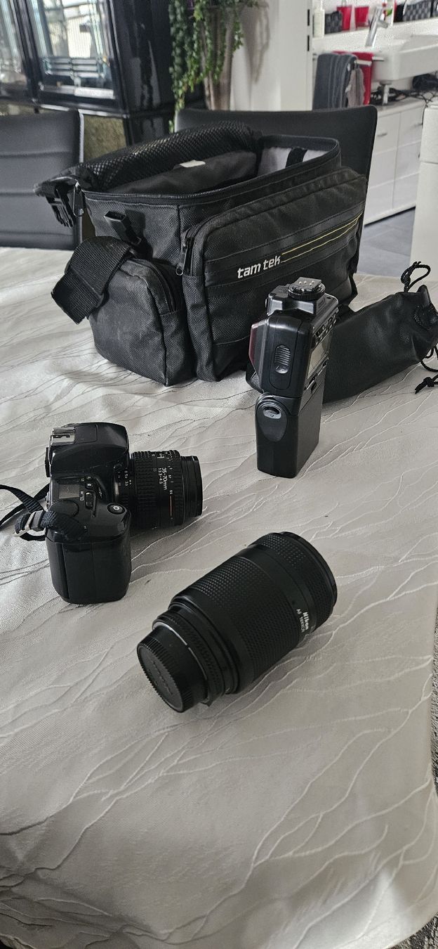 Nikon Fotocamera: Foto Set – Usato da Sommeri venduto da mvo_vlp2 2