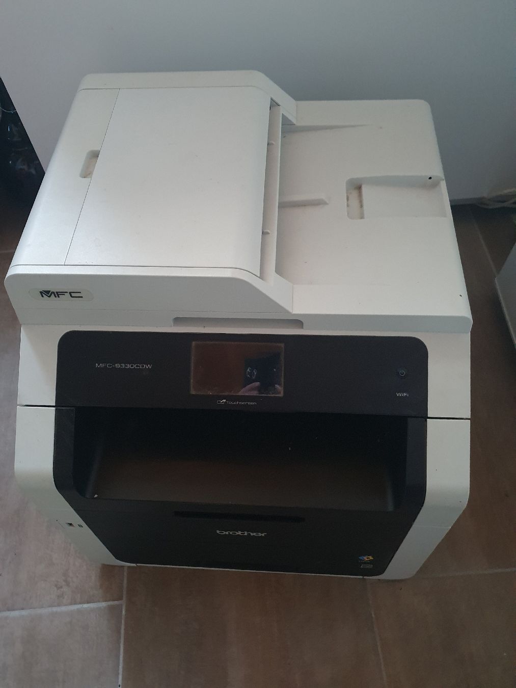 Brother Stampanti: Brother MFC-J5930DW All-in-One Printer  – Usato da Fornet-Dessus venduto da noi_6n96