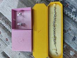 bracelet et clous d' oreilles Swarovski mesmera