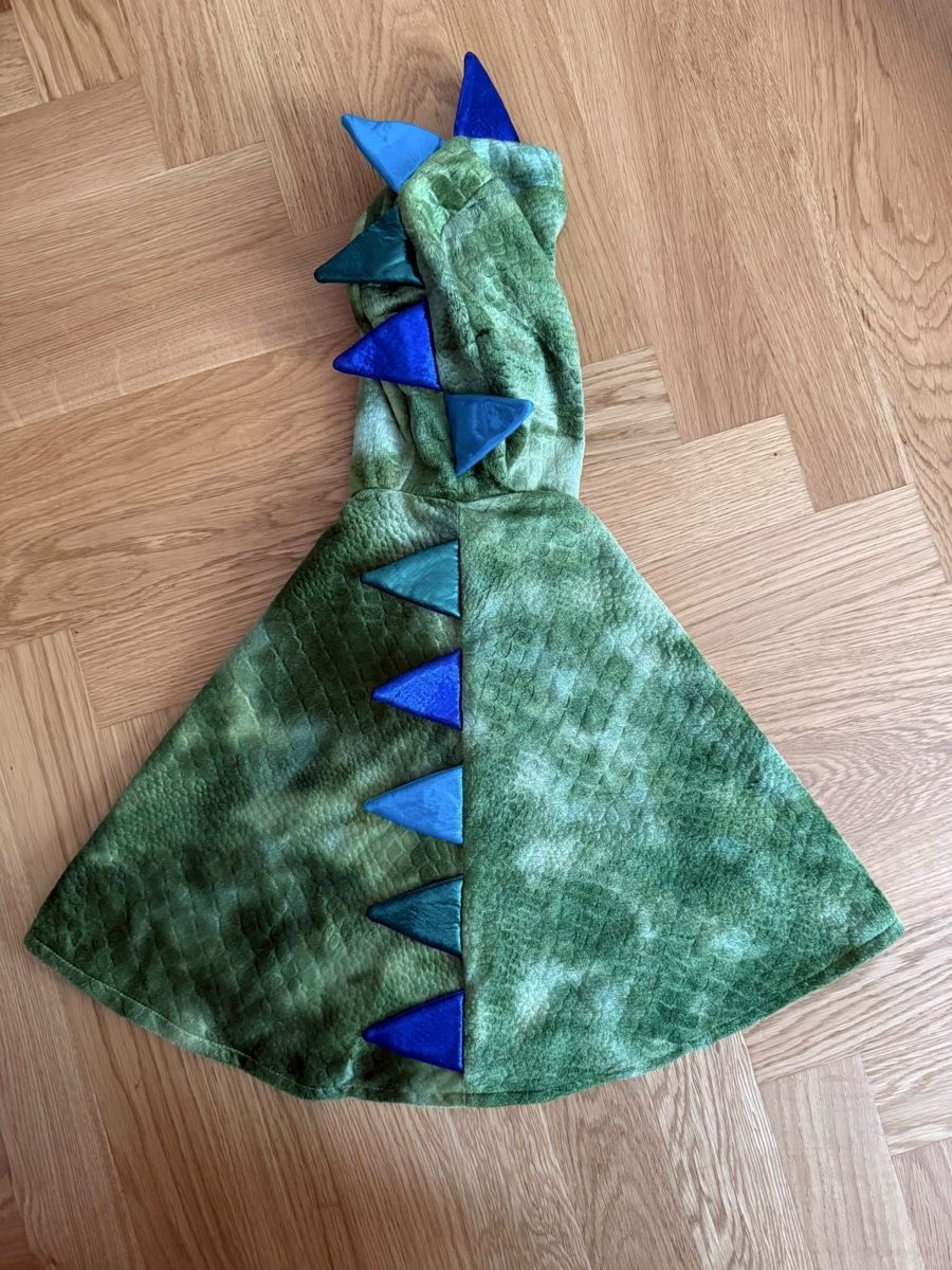 Kostüme: Kostüm Cape Drache – Gebraucht aus Zürich von KonstantinB 2