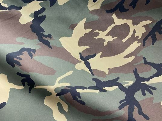 Tessuti: Tissu coton imprimé militaire – Nuovo e nell'imballaggio originale da Préverenges venduto da mam_629h