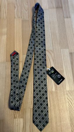 Neue, modische Krawatte von OLYMP. Seide. Antiflecken. NEU!