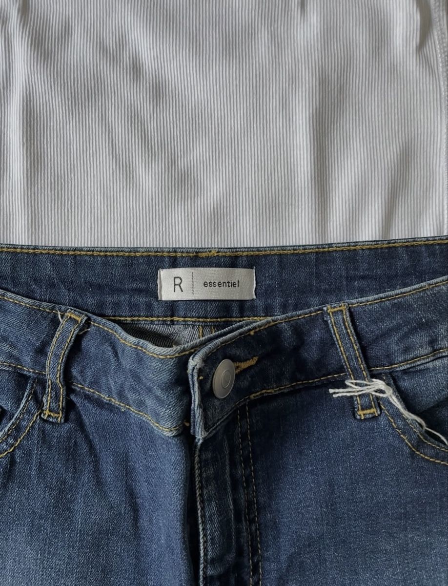 Jeans: Short en jeans  – Nuovo (secondo la descrizione) da Concise venduto da Lae99 1
