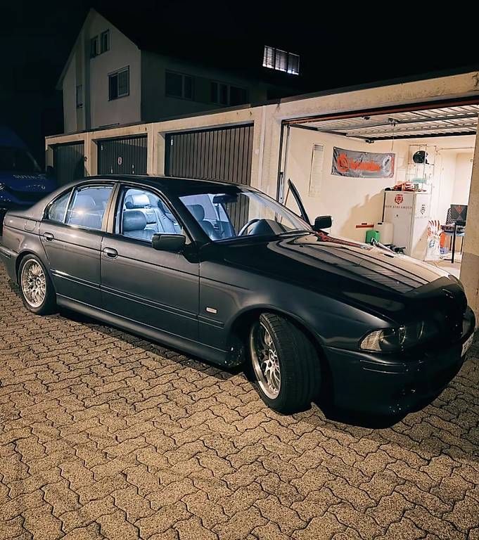 BMW Automobili: BMW E39 530d M57 – Usato da Winterthur venduto da ART-82
