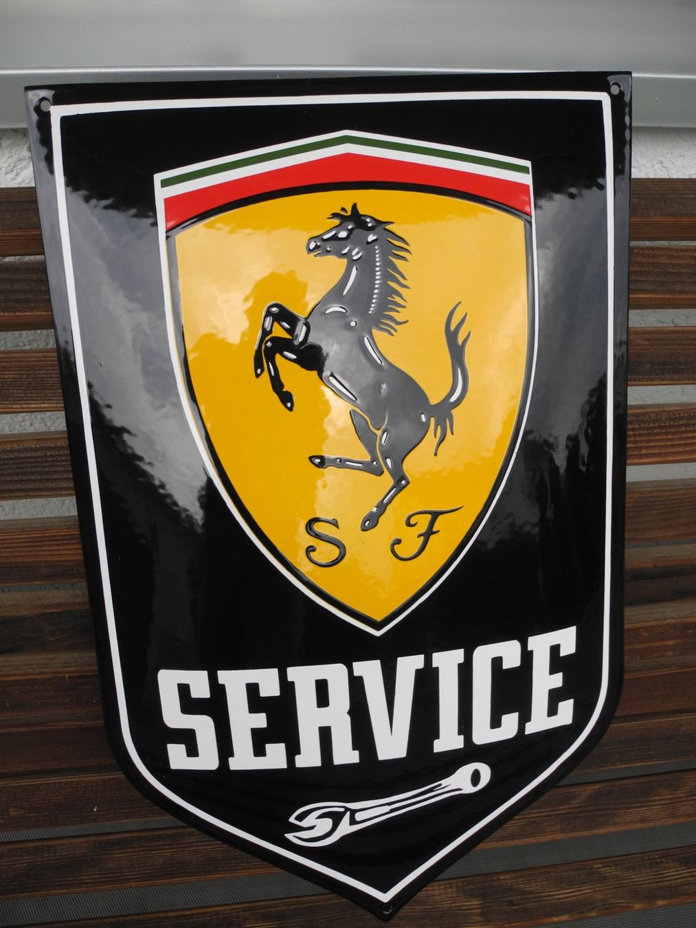 Ferrari Schilder: FERRARI EMAILSCHILD – Gebraucht aus Reinach AG von Huckleberrysix 2