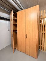 Kleiderschrank