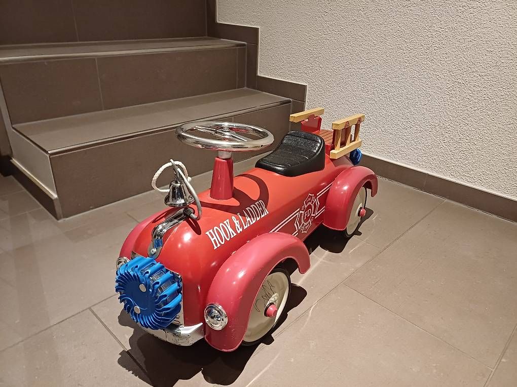 Giochi: Spiel- Feuerwehr Auto HOOK & LADDER – Usato da Rafz venduto da Gjoya 1