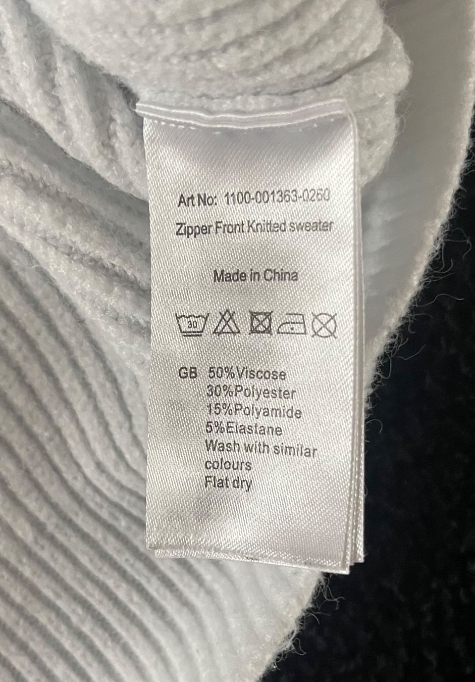 Na-kd Maglioni & Felpe: NA-KD Strickpullover Weiss mit Zipper, Gr M, Top! – Usato da Wangen b. Olten venduto da VeraHa 4