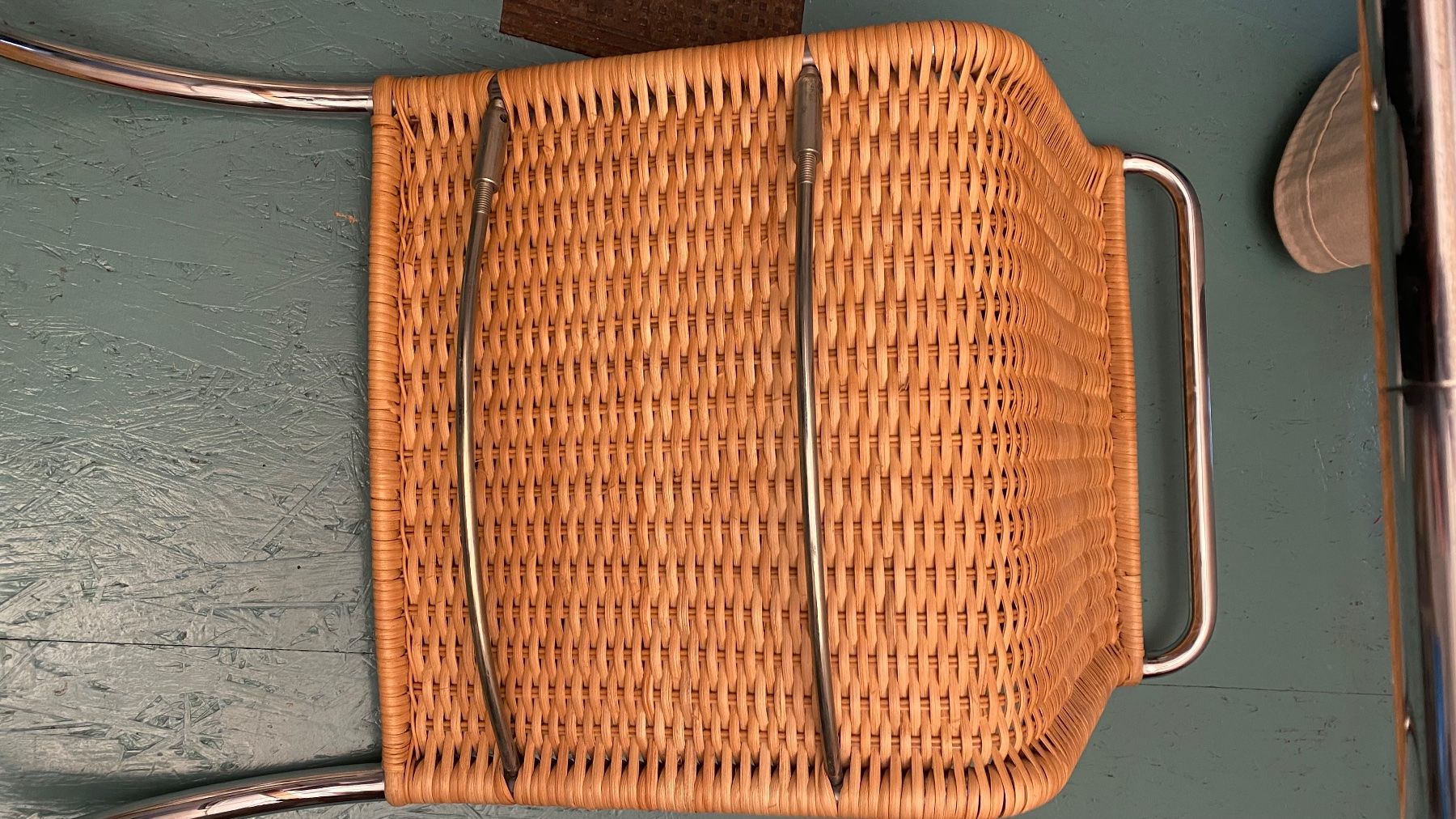 Thonet Sedie: Designklassiker M10 M.v.der Rohe Thonet Version mit Geflecht – Usato da Bern venduto da Ensadinado 3