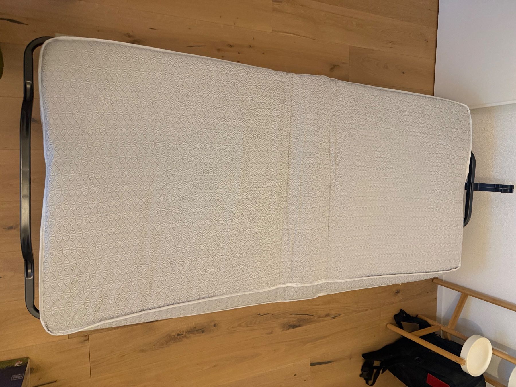 Betten: Folding guest bed  (Very good condition) – Gebraucht aus Zürich von iva_7mx7 1
