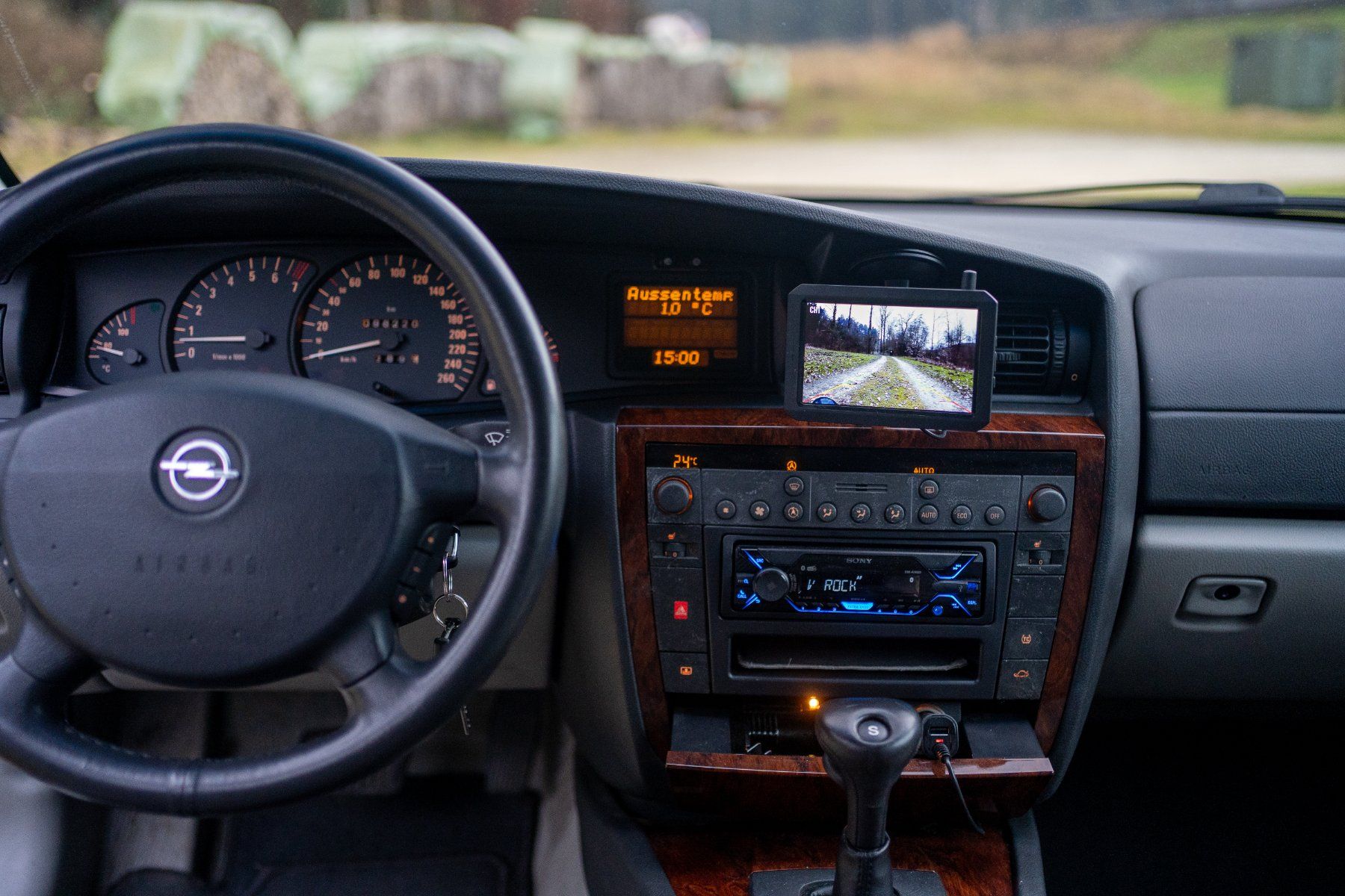 Opel Automobili: Opel Omega B 2.6 V6 – Usato da Matzendorf venduto da oepfel87 7