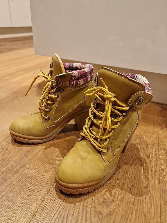 Damenschuhe: Stiefel – Gebraucht aus Haslen AI von jas_5dv9 1