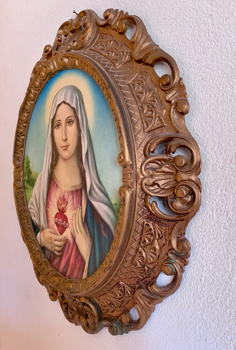 Poster & Bilder: Kitschiges Madonnen Bild mit Reliefrahmen – Gebraucht aus Zürich von Les_Zurichois 2