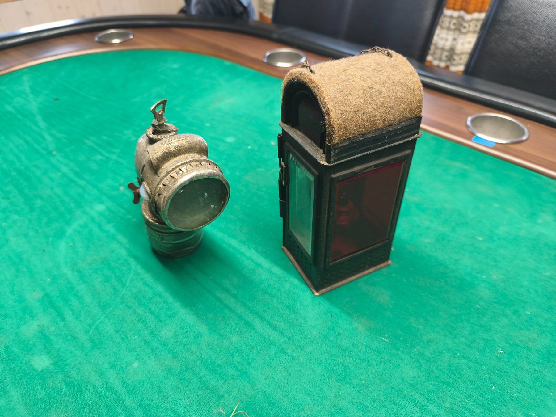 Lampade: Alte Petrol- und Kerzenlampen – Usato da Oberägeri venduto da baerghuus