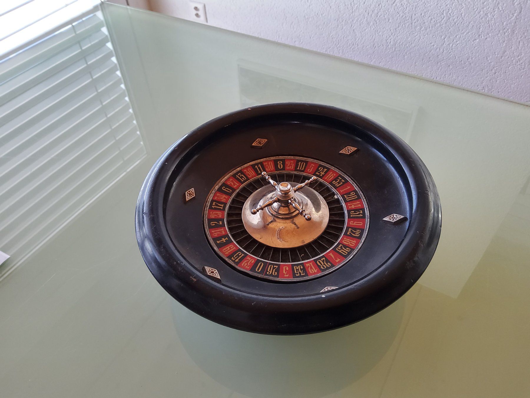 Spiele: Ancienne roulette de table  – Gebraucht aus Malleray von Broc-Mo 1