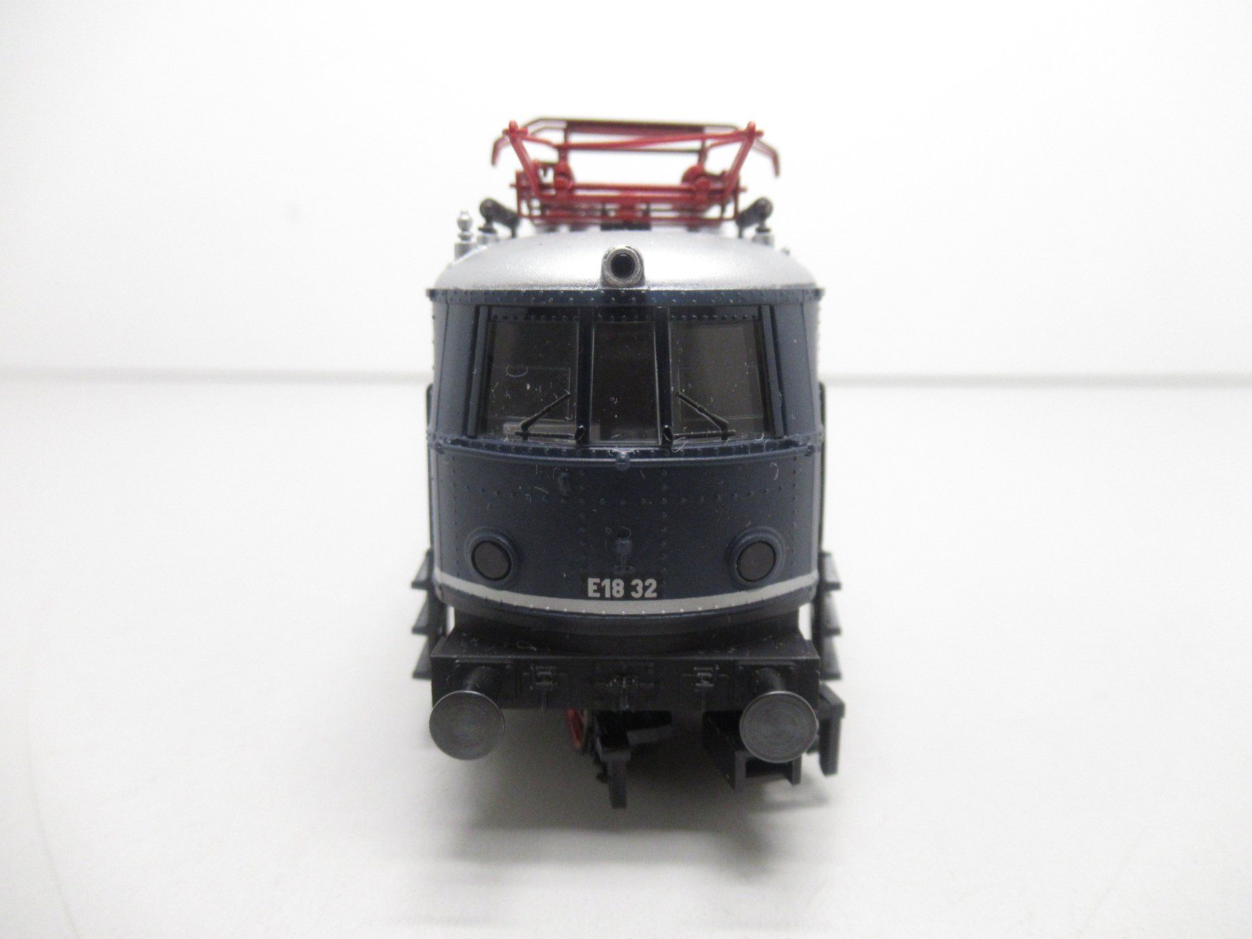 Trix Modelleisenbahnen: Trix 22451 E-Lok BR E18 Deutsche Bundesbahn Digital Sound DC – Gebraucht aus Basel von mhmarken 1