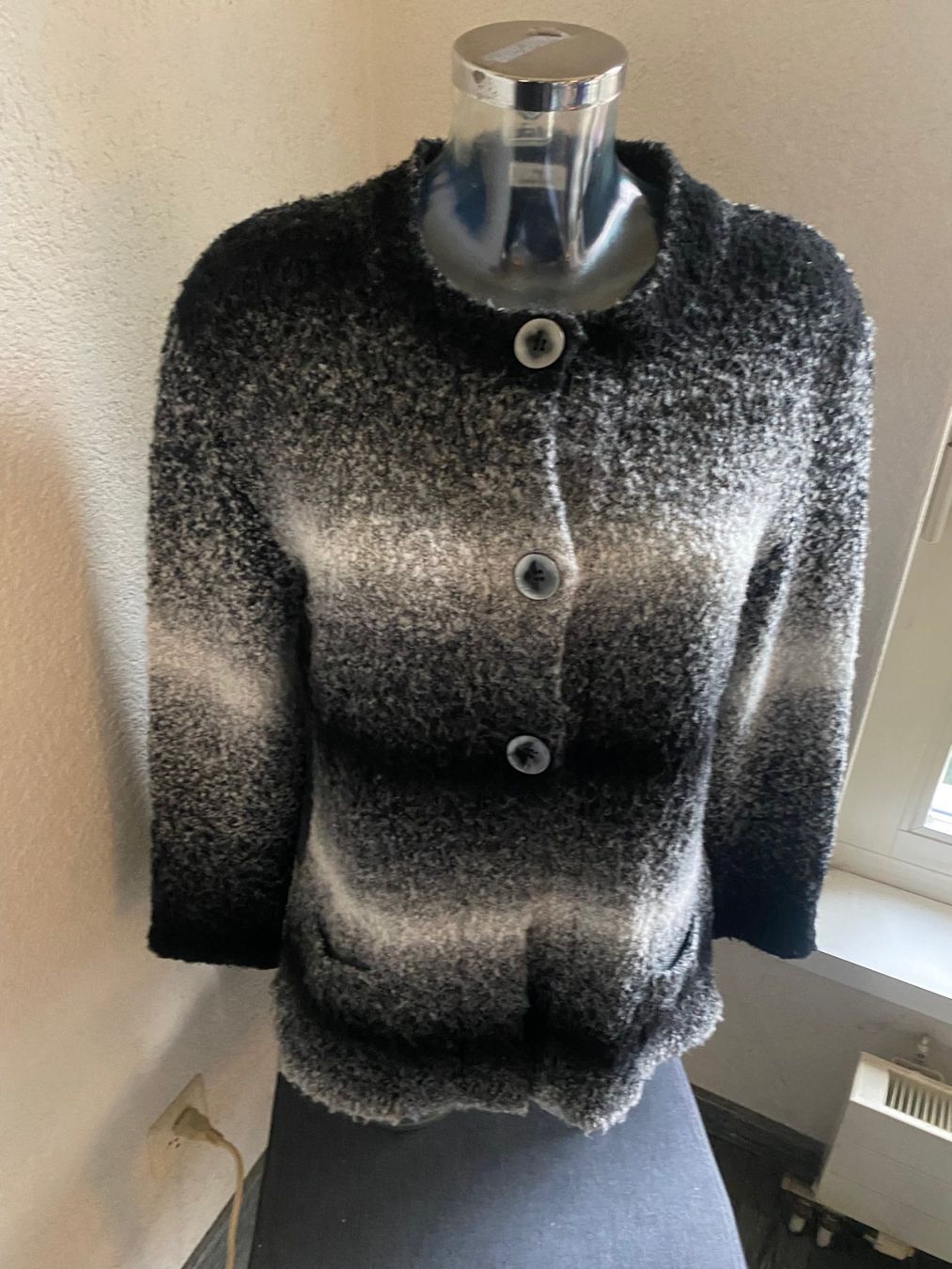 Giacche: Lemon Strickjacke  Grösse L mit 22% wolle – Usato da Allenwinden venduto da Obalu 2