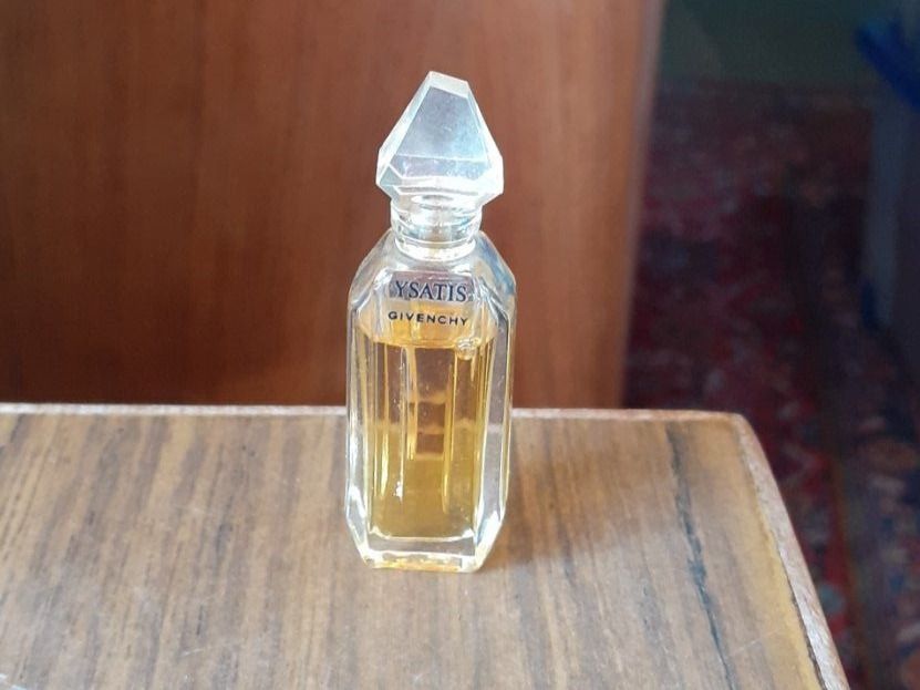 Givenchy Profumi & Eau de Toilette: Parfum Miniatur Givenchy – Usato da Mörschwil venduto da wunderkiste44 3