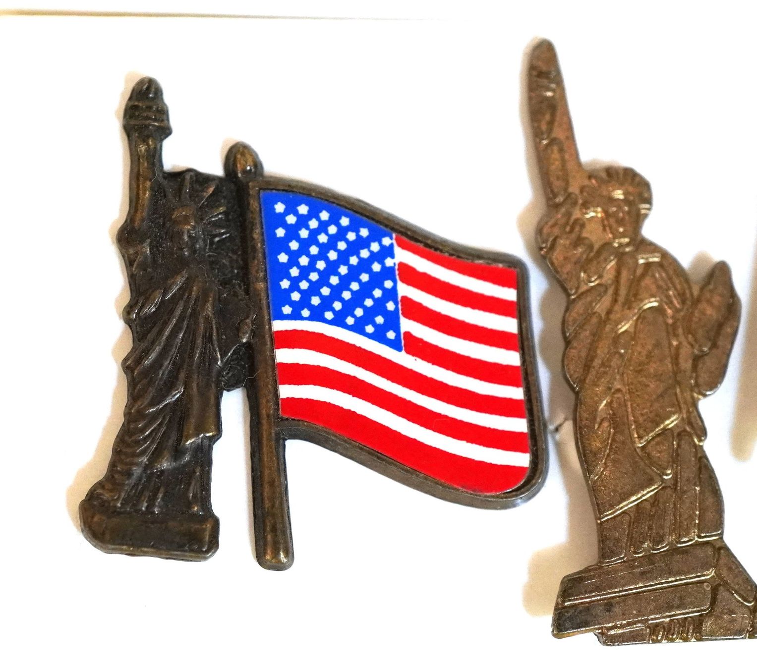 Placchette & Badge: 4 Pin USA – Usato da Worb venduto da worb01 1