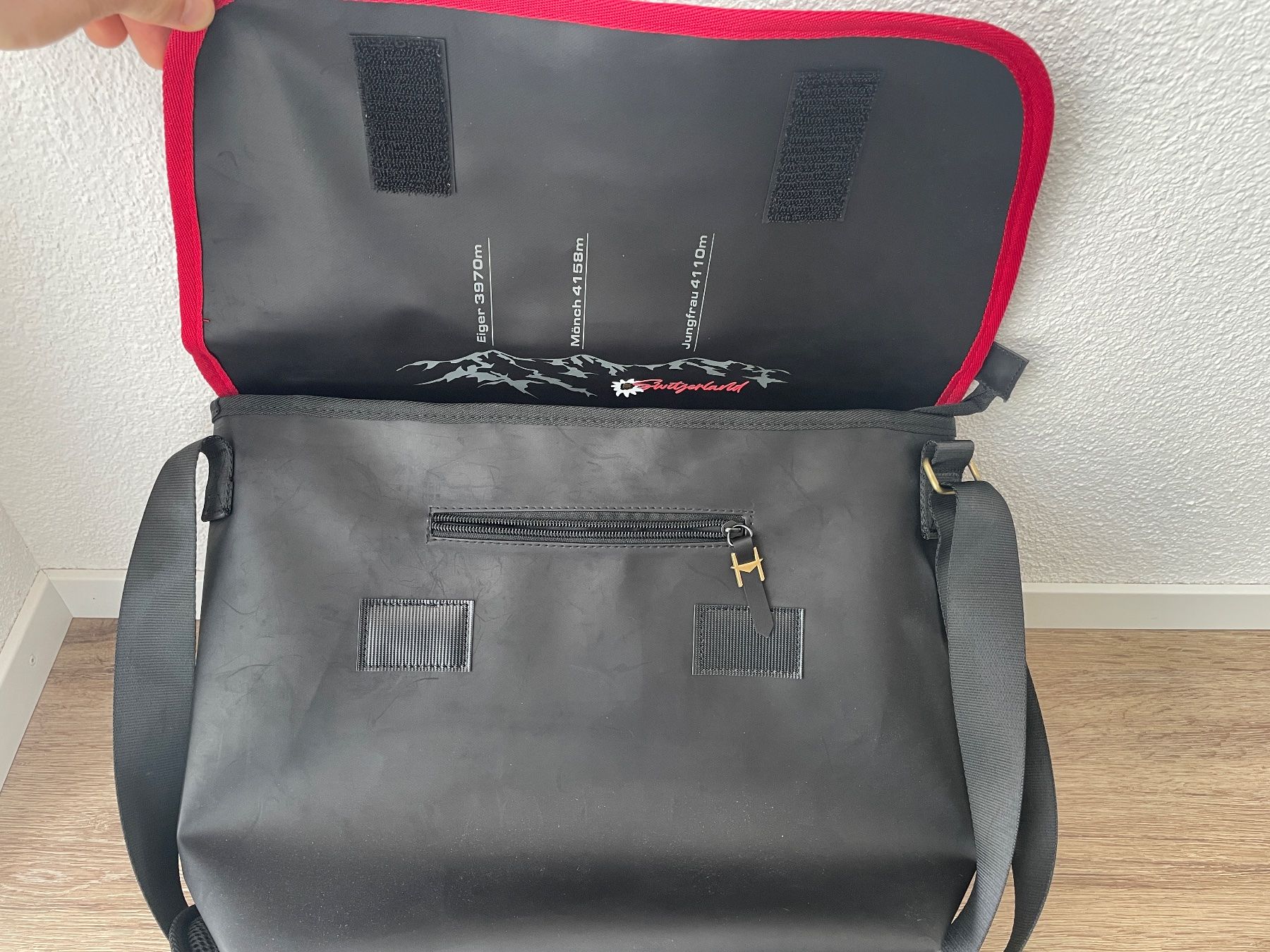 Borse: Tasche (neu), Schweiz – Nuovo (secondo la descrizione) da Oensingen venduto da mat_rty9 2
