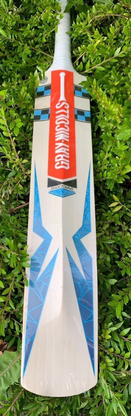 Articoli in legno: Cricket bat Gray-Nicolls Shockwave Gn5 – Nuovo e nell'imballaggio originale da Luzern venduto da ronymamuni 4