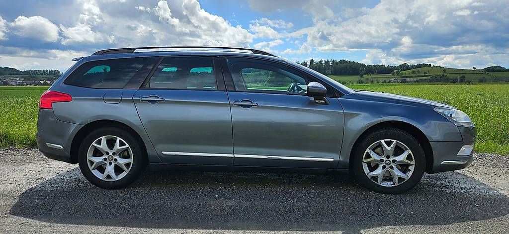 Citroën Automobili: CITROEN 2.0 HDi Automat 160 PS – Usato da Zürich venduto da LuegIn 1