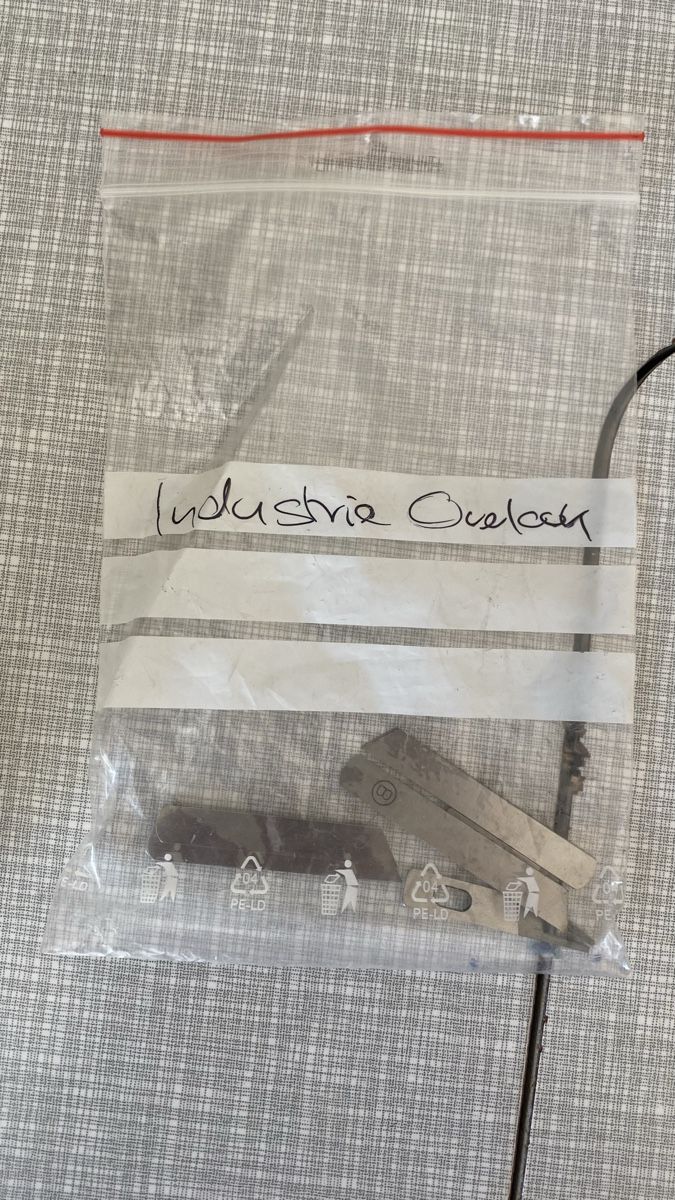 Macchine da cucire: Industrie Overlock-Nähmaschine – Usato da Zürich venduto da jana.kdri 4