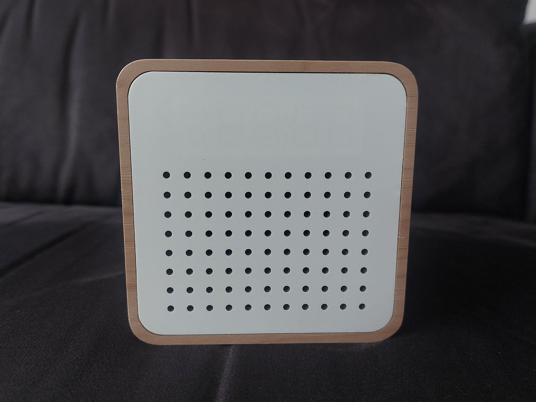 Sveglie: Interval Wecker aus Holz mit BluetoothLautsprecher Weiss – Nuovo (secondo la descrizione) da Bubikon venduto da 5istHe40istMem 5