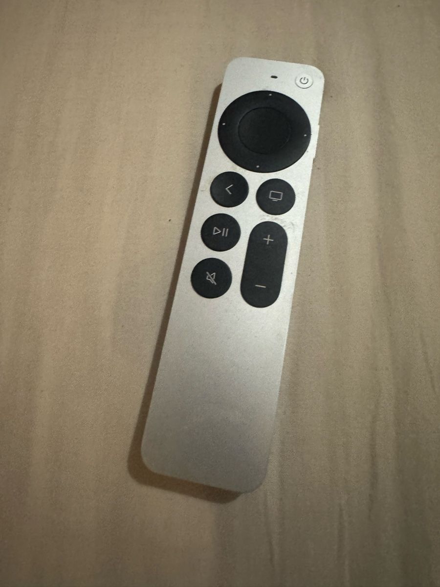 Apple Telecomandi: Apple Siri Remote  – Usato da Biel/Bienne venduto da Baol1 3