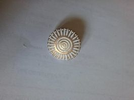 9 Metall Knöpfe