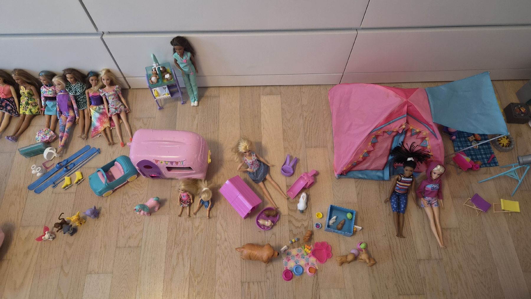 Spielzeuge: Barbie Puppen riesen SET – Gebraucht aus Obfelden von Luna90 8