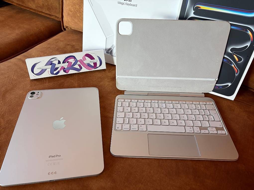 Tablet PC: Apple iPad Pro 11 M4 256 GB + Magic Keyboard + Pencil Pro  – Gebraucht aus Einsiedeln von cpu_99fn 3