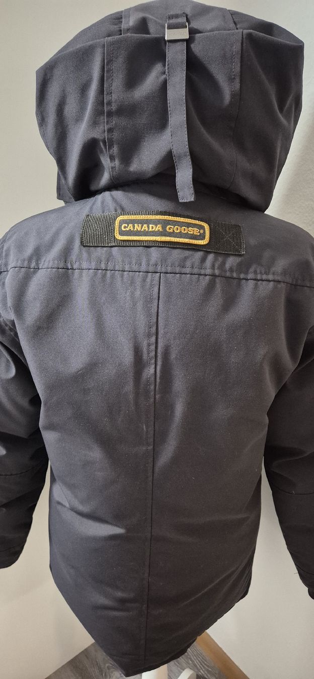 Canada Goose Giacche: Canada Goose Damen Winterjacke Gr.S – Nuovo (secondo la descrizione) da Basel venduto da PinkSmile 2