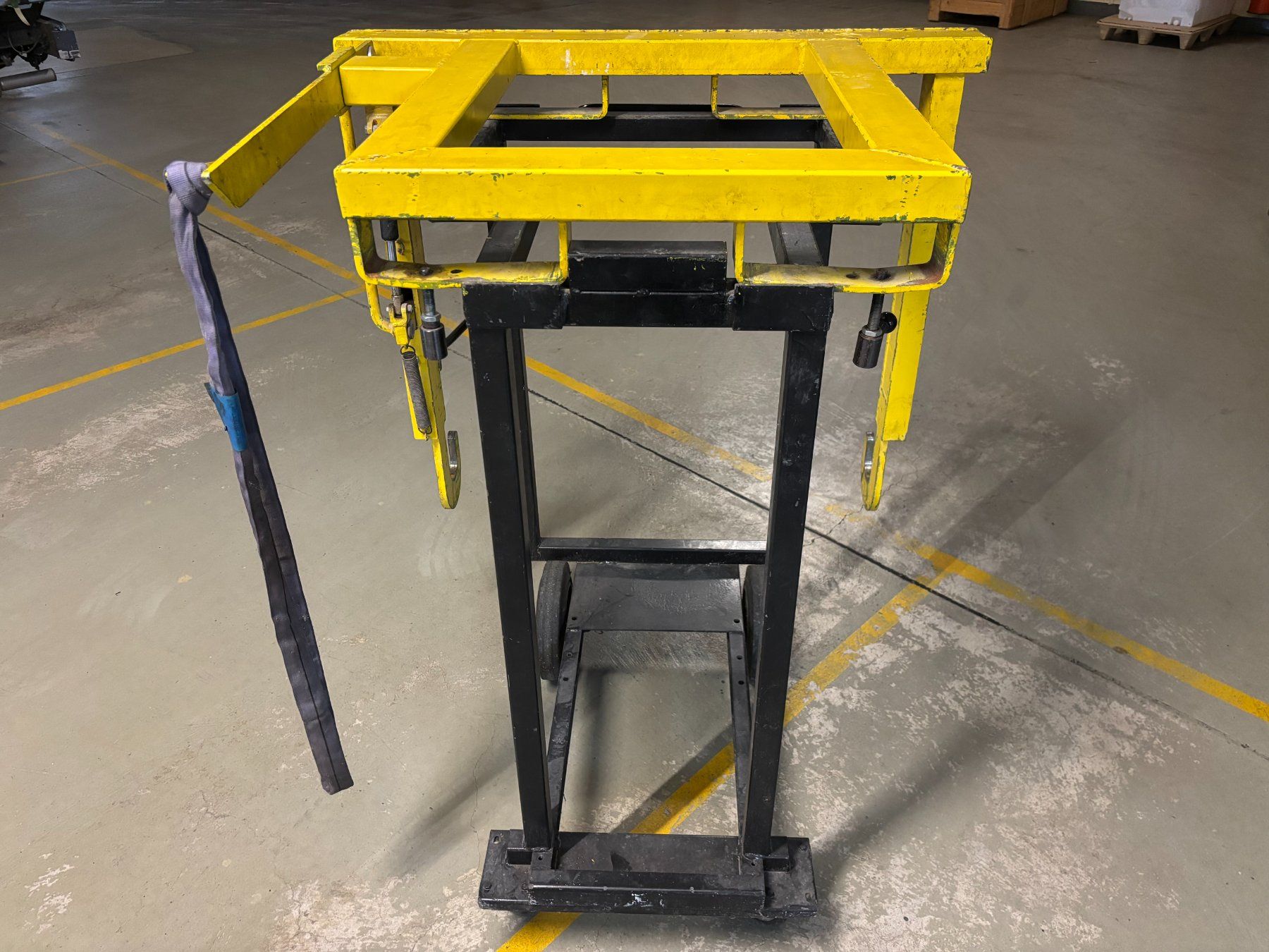 Contenitori edile: Bauschuttmulden inkl. Entleer Vorrichtung – Usato da Hinwil venduto da fac_688b 3