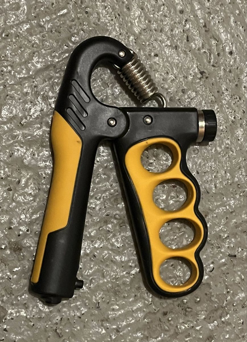 Hometrainer: Handtrainer einstellbar 5-100kg gebraucht – Gebraucht aus Bern von hispano74 1